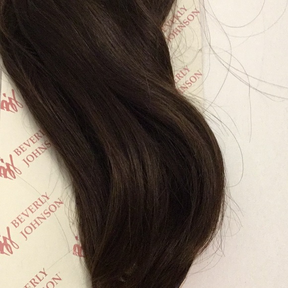 Beverly Johnson - Human Hair Weave - Picture 2 of 6